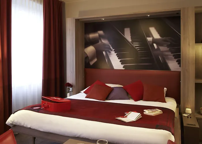 Adagio Aparthotel 4*